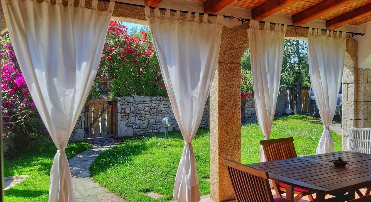Villa La Quercia - Capriccioli Abbiadori Exterior foto